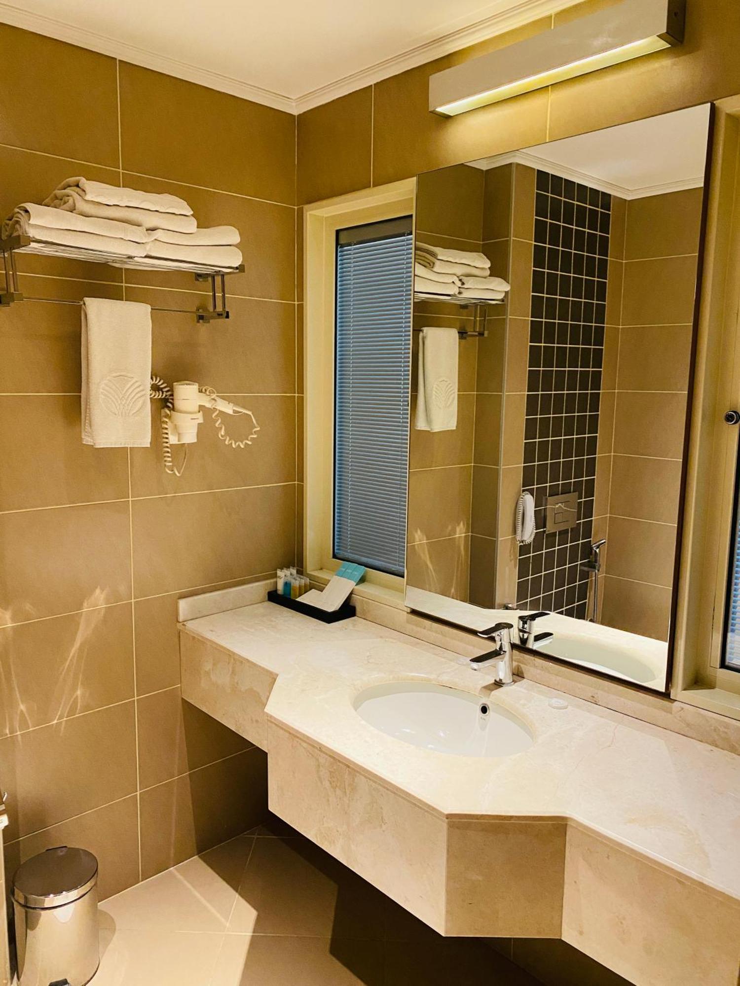 Karbala Rayhaan Hotel & Suites Dış mekan fotoğraf
